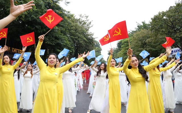 Ha Noi Women’s Union to celebrate 70th Liberation Day with Ao Dai, cultural events- Ảnh 1.