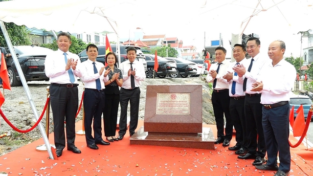 Groundbreaking ceremony for Kim Bai Industrial Cluster- Ảnh 1.