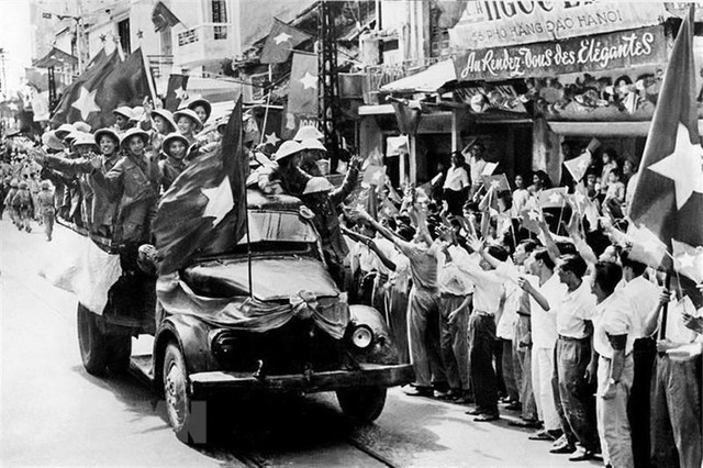 Images on Ha Noi's Liberation Day introduced to public- Ảnh 3.