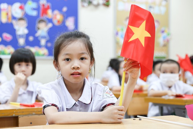 Ha Noi rolls out tuition exemption and fee support for 2025–2026 school year- Ảnh 1.