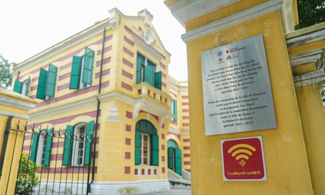 Ha Noi pilots free public WiFi in city center- Ảnh 1.