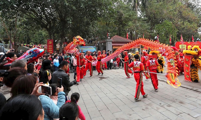 Ha Noi welcomes 1 million tourists during Tet holiday- Ảnh 1.