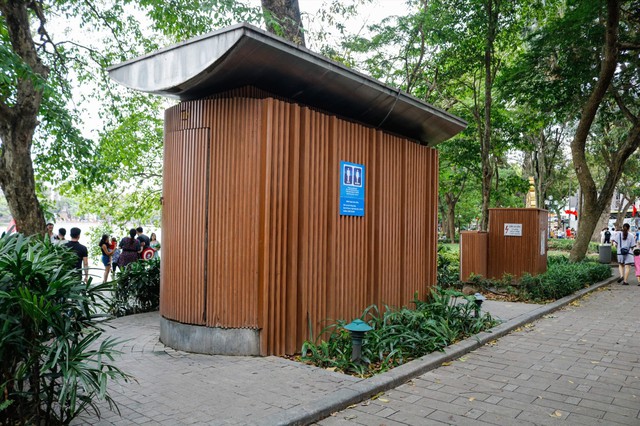 Ha Noi renovates public toilets by March 30- Ảnh 1.