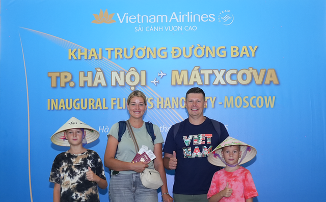 Ha Noi-Moscow air route resumed after three-year suspension- Ảnh 1. Ha Noi-Moscow air route resumed after three-year suspension- Ảnh 1.