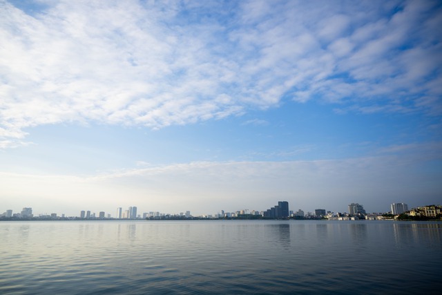 Ha Noi to issue air pollution warnings up to seven days ahead - Ảnh 1.