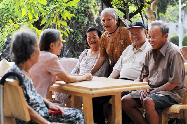 Special policies pave way for Ha Noi's "silver economy"- Ảnh 1. Special policies pave way for Ha Noi's "silver economy"- Ảnh 1.