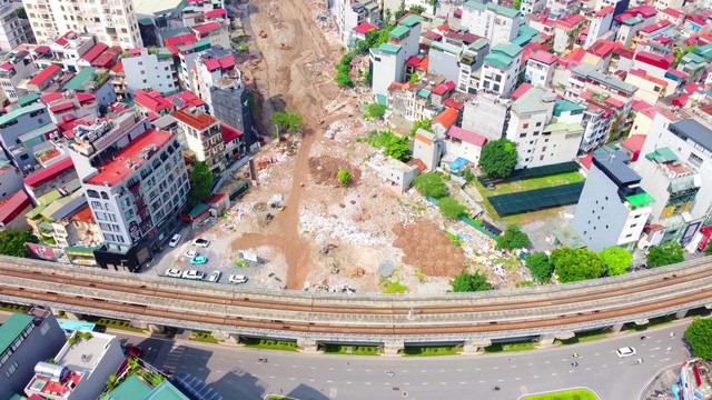 Public investment fuels Ha Noi’s growth momentum- Ảnh 1. Public investment fuels Ha Noi’s growth momentum- Ảnh 1.