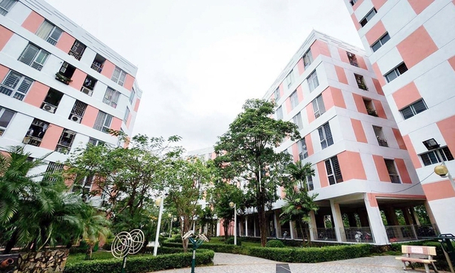 Ha Noi steps up social housing drive to improve housing access- Ảnh 3.