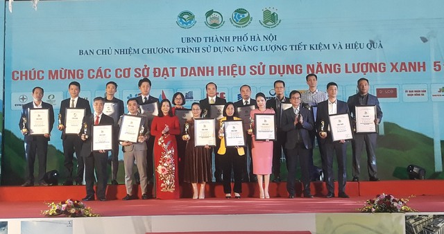 Vinh danh 55 cơ sở đạt danh hiệu Năng lượng xanh TP. Hà Nội 2022 - Ảnh 1.
