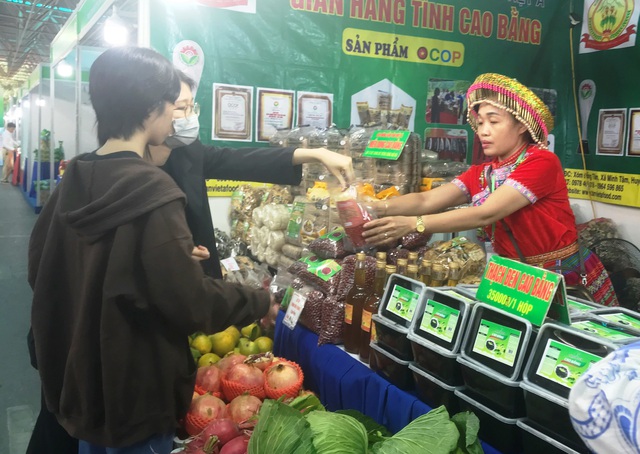 Gần 130 gian hàng sẽ tham gia ‘Hội chợ hàng tiêu dùng Hà Nội 2022’ - Ảnh 1.