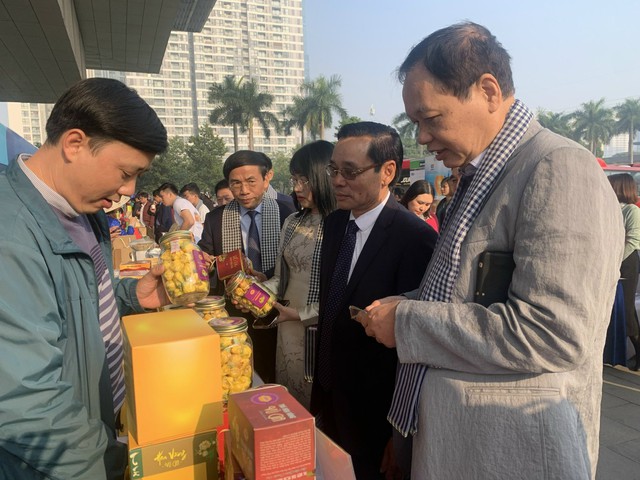 Xây dựng, phát triển 946 chuỗi cung ứng thực phẩm an toàn - Ảnh 1. Xây dựng, phát triển 946 chuỗi cung ứng thực phẩm an toàn - Ảnh 1.