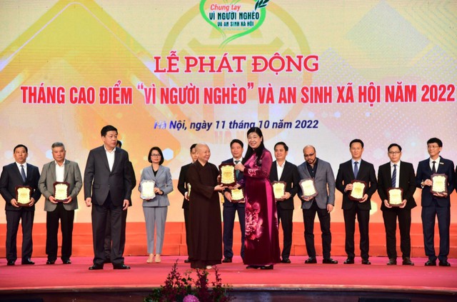 Hà Nội tiếp nhận đăng ký, ủng hộ hơn 83,4 tỷ đồng hỗ trợ người nghèo - Ảnh 1.