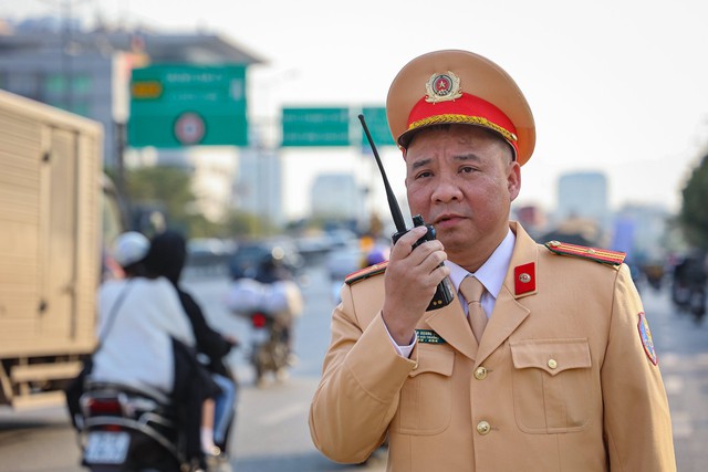 Hà Nội xử phạt hàng loạt xe khách chạy 'rùa bò' - Ảnh 9.