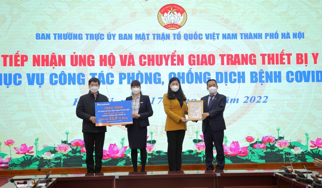 Hà Nội tiếp nhận và chuyển giao thiết bị y tế cho công tác phòng, chống dịch  - Ảnh 1.