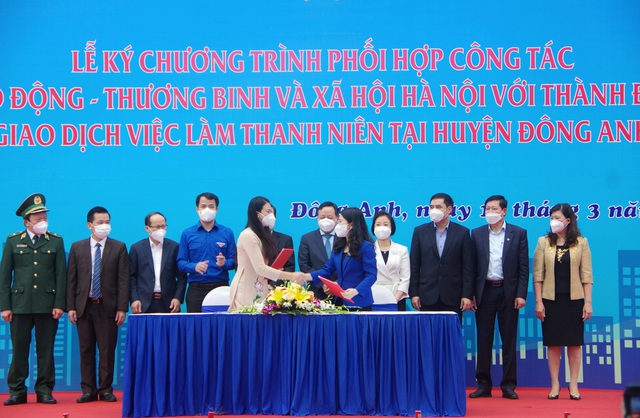 Hà Nội tổ chức phiên giao dịch việc làm cho hơn 2.000 thanh niên - Ảnh 1.