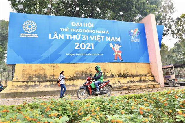 Hà Nội phát động cao điểm làm đẹp đường phố chào đón SEA Games 31 - Ảnh 1.
