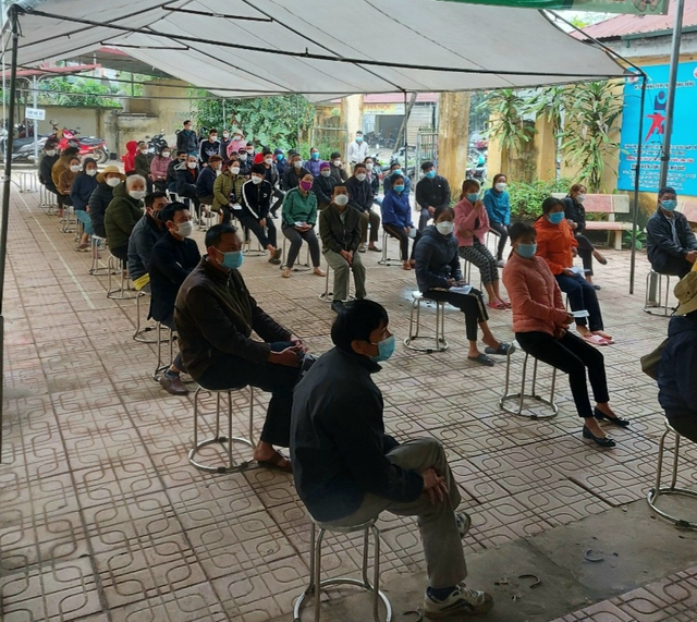 Ngày 29/3, số ca mắc COVID-19 tại Hà Nội tiếp tục giảm với 8.993 ca - Ảnh 1.
