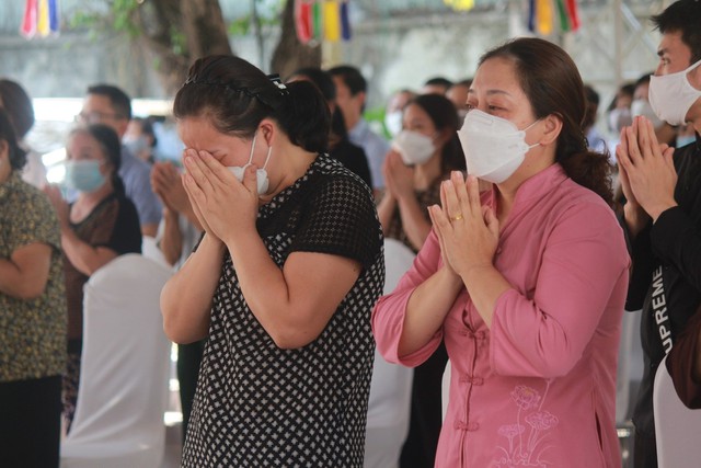 Tưởng niệm, cầu siêu cho những bệnh nhân tử vong vì COVID- 19 - Ảnh 6.