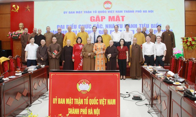 Phật giáo cùng đoàn kết, xây dựng và phát triển Thủ đô - Ảnh 3. Phật giáo cùng đoàn kết, xây dựng và phát triển Thủ đô - Ảnh 3.