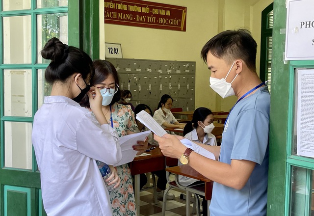 Hơn 106.000 học sinh Hà Nội bước vào kỳ thi vào lớp 10 - Ảnh 4.