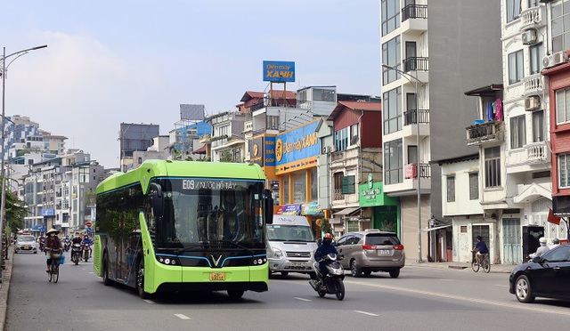 Từng bước giảm ùn tắc giao thông Thủ đô - Ảnh 1.