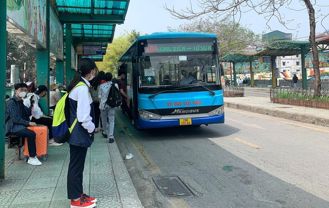 Xe buýt Hà Nội được chạy 100% công suất từ 15/7 - Ảnh 1.
