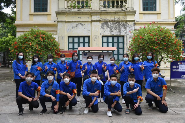 Tiếp sức mùa thi-Dấu ấn màu áo xanh tình nguyện - Ảnh 12.