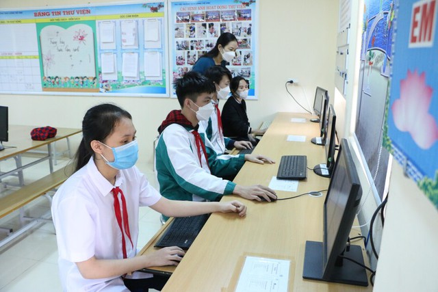 Các trường học ngoại thành Hà Nội sẵn sàng đón năm học mới - Ảnh 6.