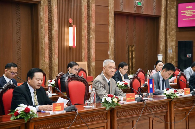 Hội đàm cấp cao lãnh đạo Thủ đô Hà Nội và Thủ đô Viêng Chăn - Ảnh 4.
