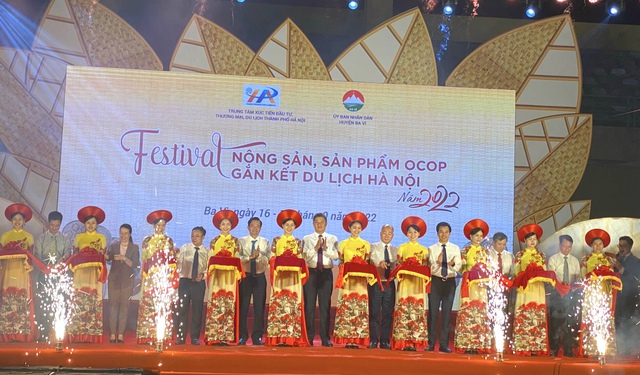 Khai mạc Festival nông sản, sản phẩm OCOP gắn kết du lịch Hà Nội năm 2022 - Ảnh 1.