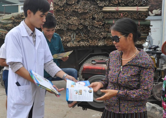 Phát động vệ sinh môi trường, diệt bọ gậy, phòng chống sốt xuất huyết - Ảnh 1.