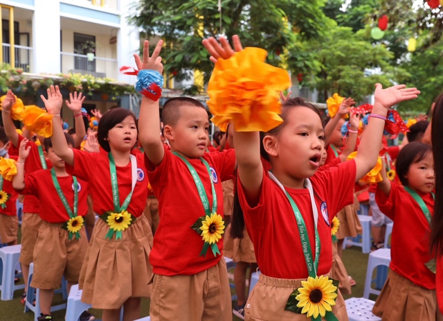 Hơn 2, 2 triệu học sinh Thủ đô bước vào năm học mới - Ảnh 4.