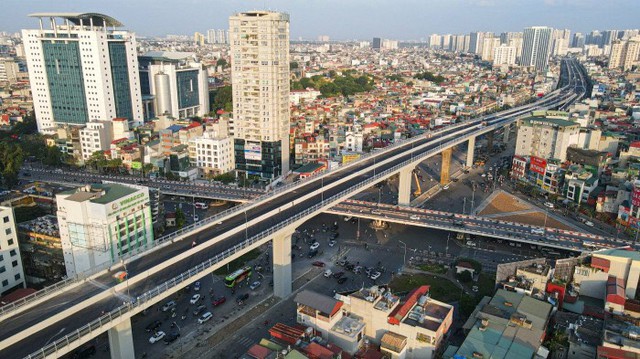 Hà Nội sẽ thông xe đường Vành đai 2 trên cao vào ngày 11/1 tới - Ảnh 1.