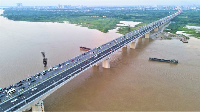 Thủ đô Hà Nội - Đổi thay mạnh mẽ nhờ phát triển hạ tầng giao thông - Ảnh 2.