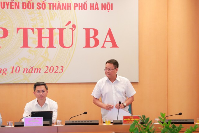 Hà Nội quyết tâm hoàn thành các chỉ tiêu, nhiệm vụ về CCHC, chuyển đổi số năm 2023 - Ảnh 2.