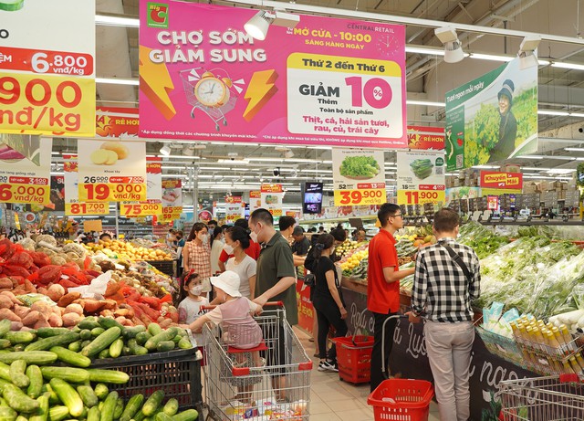 'Ngày Vàng giá shock': Khuyến mại lên đến 70%- Ảnh 1. 'Ngày Vàng giá shock': Khuyến mại lên đến 70%- Ảnh 1.