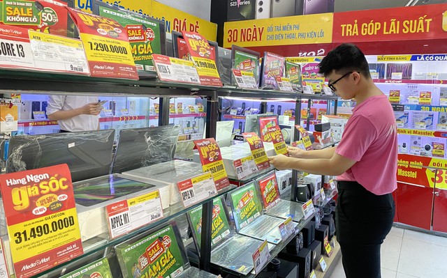 'Ngày Vàng giá shock': Khuyến mại lên đến 70%- Ảnh 6. 'Ngày Vàng giá shock': Khuyến mại lên đến 70%- Ảnh 6.
