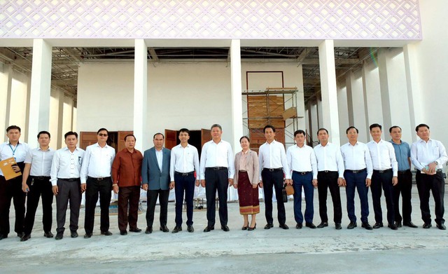 Mở rộng hợp tác đầu tư, thương mại giữa Hà Nội và Viêng Chăn- Ảnh 2.