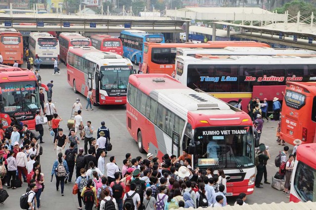 Bảo đảm phương tiện phục vụ đi lại của nhân dân dịp Tết 2024- Ảnh 1.