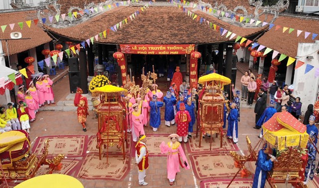 Phát huy nét đẹp lễ hội kết chạ độc đáo ở Hà Nội- Ảnh 1.