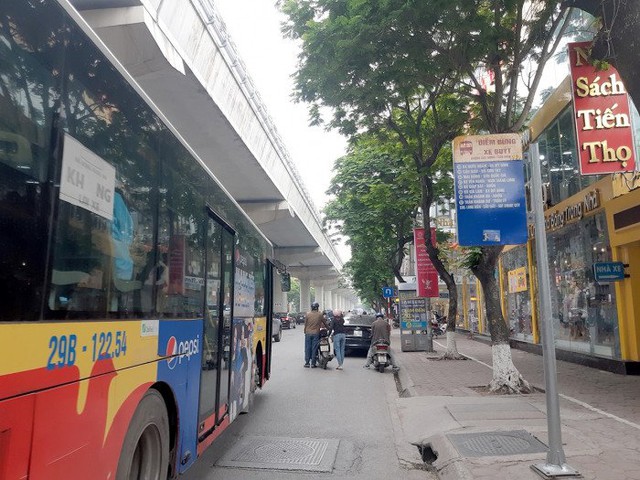 Dự kiến thêm 12 tuyến buýt kết nối với đường sắt đô thị số 3, đoạn Nhổn - Cầu Giấy - Ảnh 1.