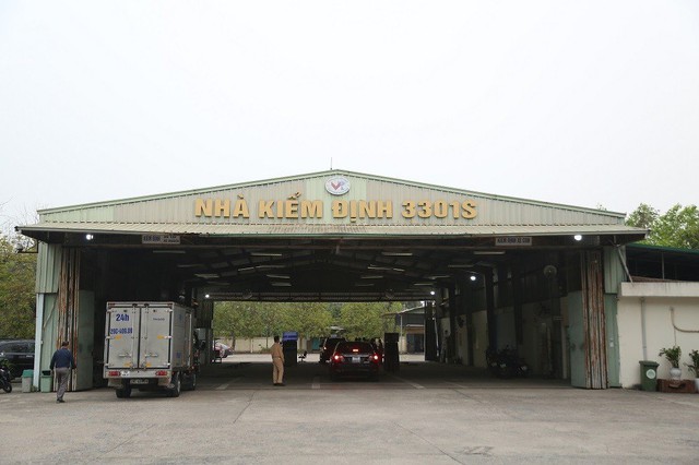 Nhiều trung tâm đăng kiểm ở Hà Nội đã hoạt động trở lại - Ảnh 1.