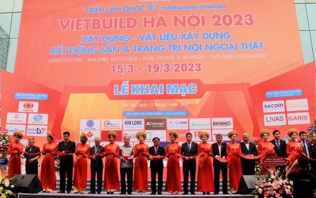 Hơn 350 doanh nghiệp tham gia Triển lãm Quốc tế Vietbuild Hà Nội 2023 - Ảnh 1.