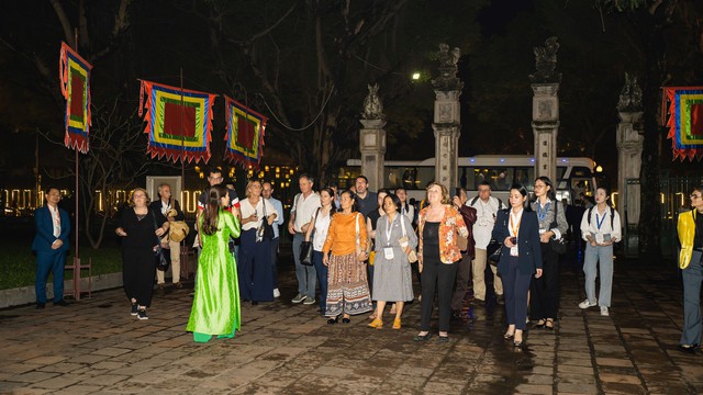 Đoàn đại biểu Việt - Pháp thăm Văn Miếu và Hoàng Thành - Ảnh 4.