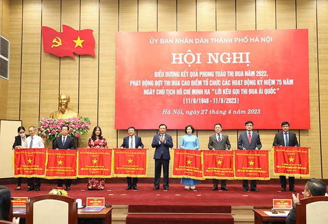 Hà Nội: Phong trào thi đua đạt kết quả toàn diện trên nhiều lĩnh vực - Ảnh 1.