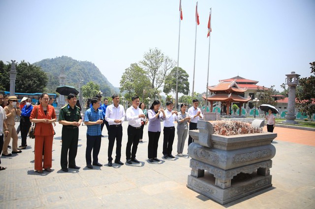 Hà Nội hỗ trợ Tuyên Quang xây nhà Đại đoàn kết - Ảnh 1. Hà Nội hỗ trợ Tuyên Quang xây nhà Đại đoàn kết - Ảnh 1.