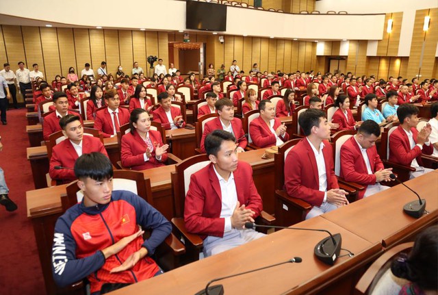 Hà Nội khen thưởng Đoàn thể thao thành phố dự SEA Games 32 - Ảnh 4.