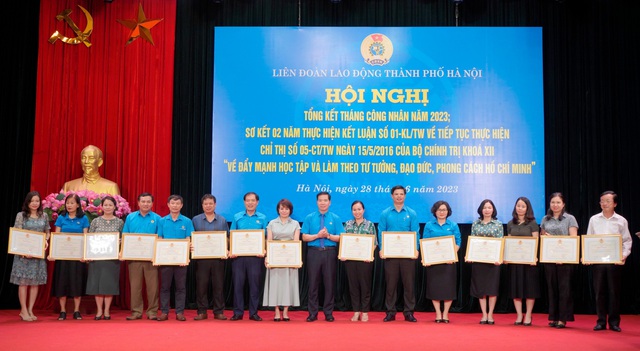 Công nhân Thủ đô học tập và làm theo tư tưởng, đạo đức Hồ Chí Minh - Ảnh 2. Công nhân Thủ đô học tập và làm theo tư tưởng, đạo đức Hồ Chí Minh - Ảnh 2.