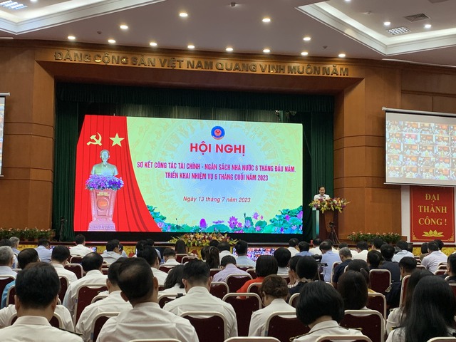 6 tháng: Thu ngân sách của Hà Nội tăng 24,7% so với cùng kỳ - Ảnh 1.