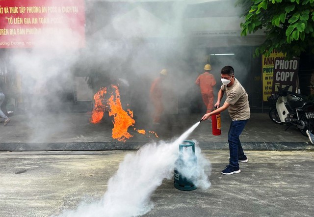 Hồi chuông cảnh báo về an toàn cháy, nổ tại đô thị - Ảnh 2.